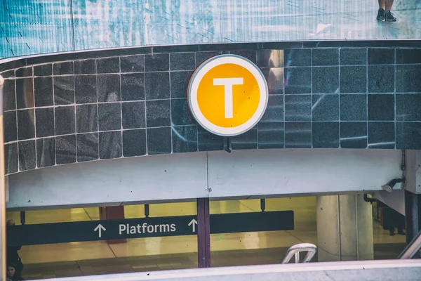 Sydney Australia Agosto 2018 Entrada Del Metro Sydney Con Los — Foto de Stock