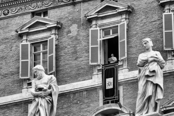 Rome Italy June 2014 Pope Speaks Sunday Morning His Terrace — Stock Photo, Image