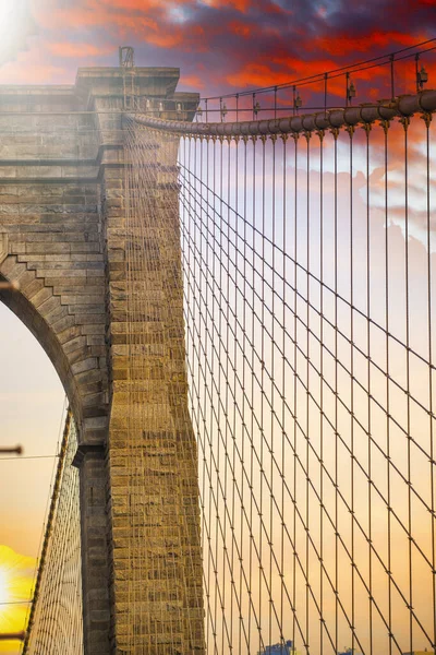 Höga Tornet Brooklyn Bridge New York — Stockfoto