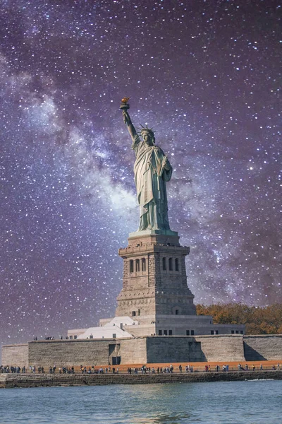 Statue Liberté Sous Une Nuit Étoilée New York États Unis — Photo