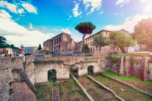 Rzym Włochy Czerwiec 2014 Starożytne Ruiny Trajan Forum Lub Foro — Zdjęcie stockowe