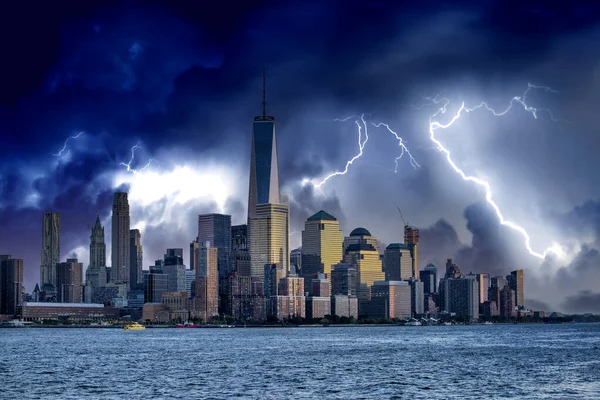 Downtown Manhattan Skyline Sob Uma Tempestade Vindoura Nova York Eua — Fotografia de Stock