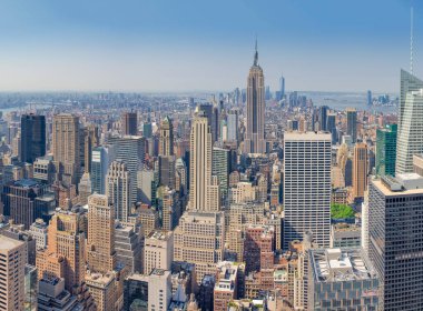 NEW YORK CITY - 10 Haziran 2013: Manhattan siluetinin panoramik görüntüsü.
