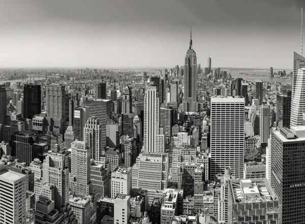 Černobílý Panoramatický Pohled Panorama New Yorku Manhattanské Mrakodrapy Střechy — Stock fotografie