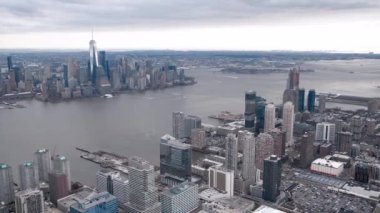 Helikopterden Manhattan 'ın hava görüntüsü, New York Ağır çekim