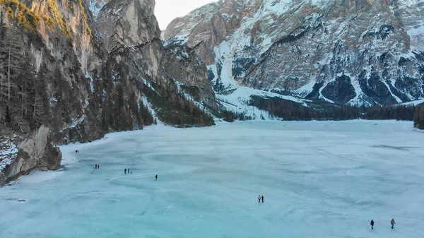 Lago Braies Borrado Invierno Vista Aérea Desde Dron Alpes Italianos —  Fotos de Stock