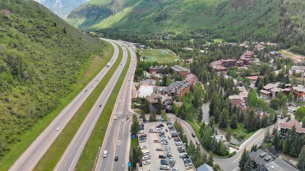 Vail Centro Città Montagne Circostanti Colorado Vista Aerea Dal Drone — Foto Stock