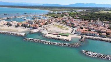 Marina di Pisa sahil şeridinin inanılmaz hava manzarası, Toskana