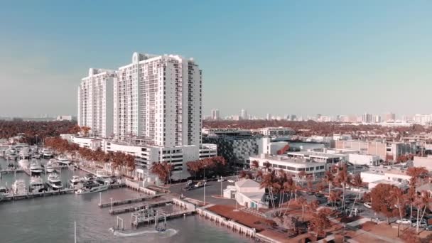 Vista aérea de Miami skyline das ilhas da cidade — Vídeo de Stock