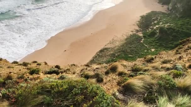 Légi felvétel 12 apostolról naplementekor. A Nagy Óceán útja, Ausztrália — Stock videók