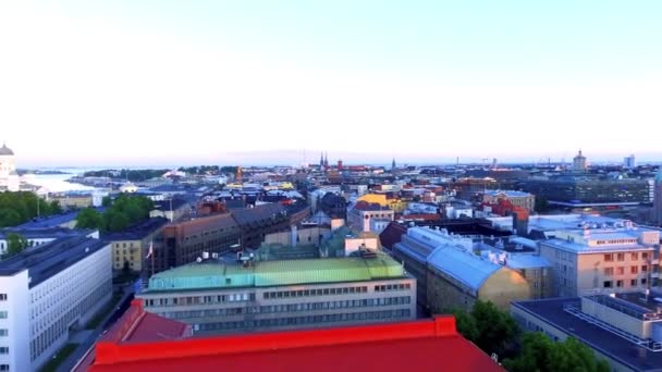 Panoramautsikt över Helsingfors vid solnedgången, Finland — Stockvideo