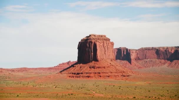 Csodálatos panoráma nyílik Monument Valley naplementekor, USA — Stock videók