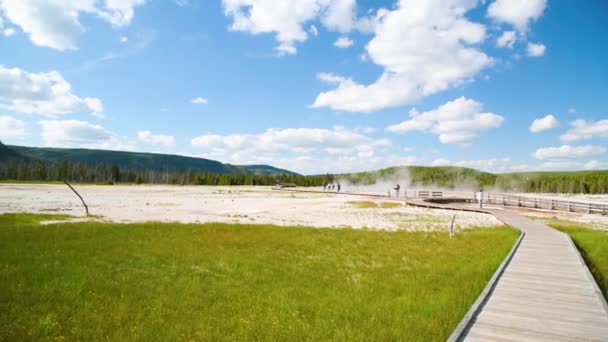 Yellowstone National Park, Wyoming. Black sand basin — Αρχείο Βίντεο