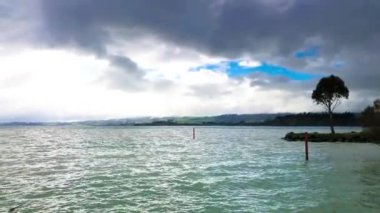 Rotorua Gölü panoramik görünümü, Rotorua, Yeni Zelanda