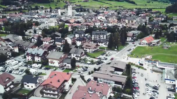 Veduta aerea di Innichen nella stagione estiva, skyline di San Candido, Italia — Video Stock