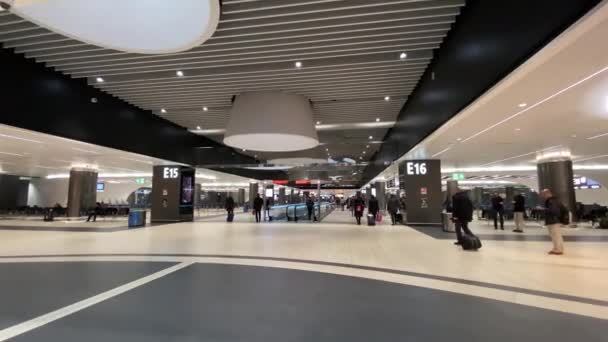 ROME, ITALY - DECEMBER 13, 2019: Interior of Leonardo Da Vinci Airport, as know as Fiumicino — Stock Video