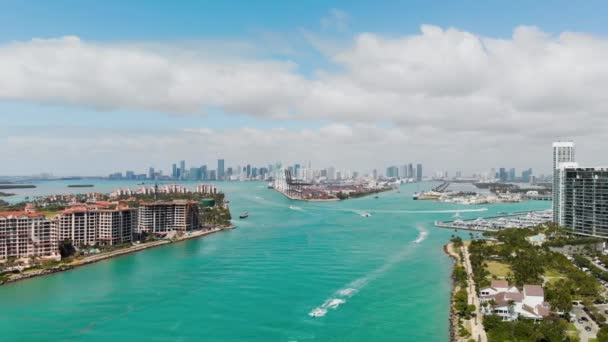 Miami Beach et Dodge Island - Vue aérienne depuis un drone — Video