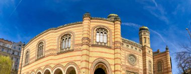BUDAPEST - 30 Mart 2019 Dohany Sokağı Sinagogu 'nun dışı.