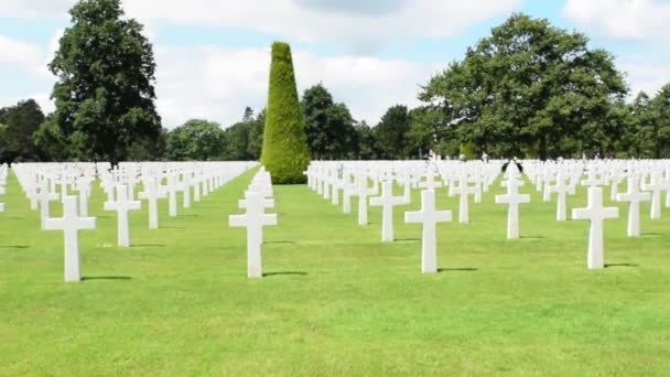 Amerikansk kyrkogård i Normandie, Frankrike — Stockvideo
