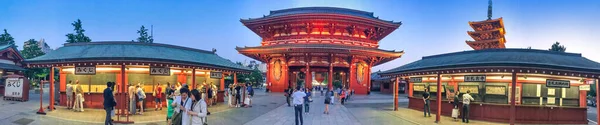 Tokio Japan Mai 2016 Touristen Sensoji Tempel Bei Sonnenuntergang Rundumblick — Stockfoto