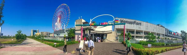 Tokyo Japan May 2016 Promenade Tokyo Odaiba Sunny Spring Day — Stock Photo, Image