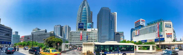 Tokyo Japan 2016 Május Turisták Helyiek Shinjuku Utcáin Panorámás Kilátás — Stock Fotó