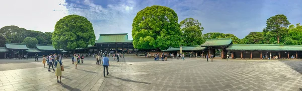 Tokio Japón Mayo 2016 Turistas Lugareños Santuario Sintoísta Vista Panorámica —  Fotos de Stock