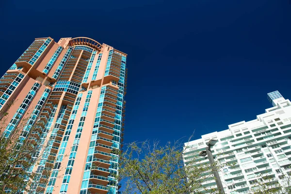 Miami Beach Wolkenkrabbers Met Blauwe Lucht Uit South Pointe Park — Stockfoto