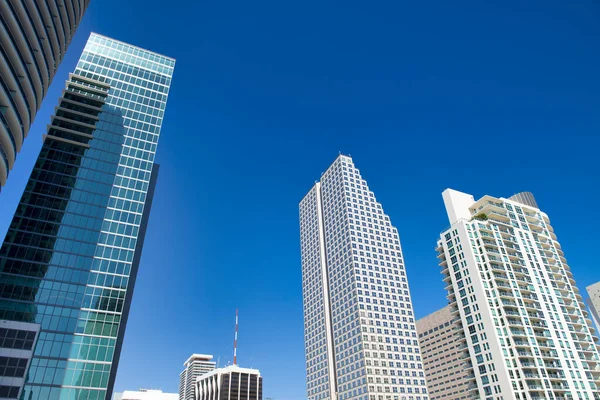 Una Vista Ángulo Bajo Edificios Altos —  Fotos de Stock