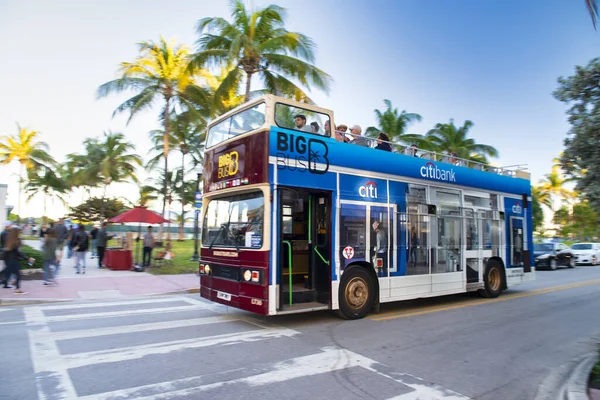 Miami Beach Febrero 2016 Autobús Turístico Ciudad Largo Ocean Boulevard — Foto de Stock