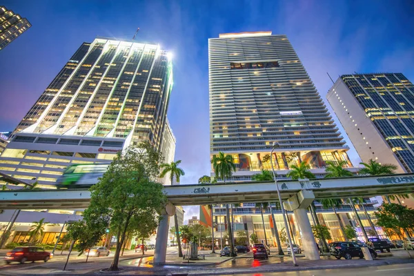 Miami Fevereiro 2016 Luzes Noturnas Downtown Miami Skyline Bayfront Park — Fotografia de Stock