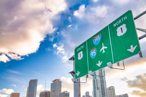 Miami Février 2016 Trafic Routier Vers Aéroport Miami — Photo