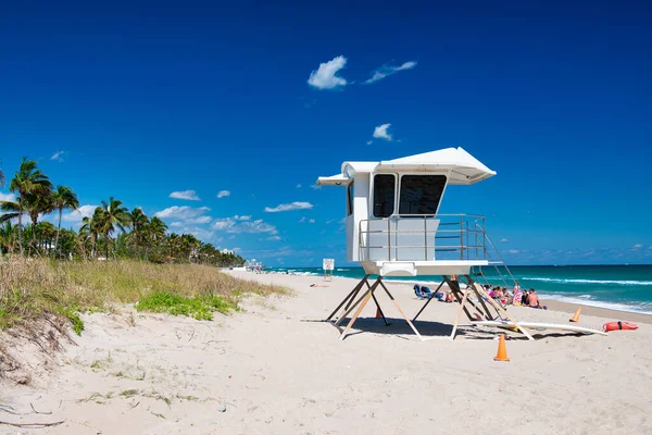 Palm Beach 2016 Február Őrtorony Óceán Mentén Turistákkal — Stock Fotó