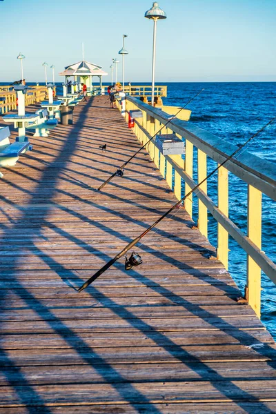 Fiskare Längs Piren Lauderdale Sea Florida — Stockfoto