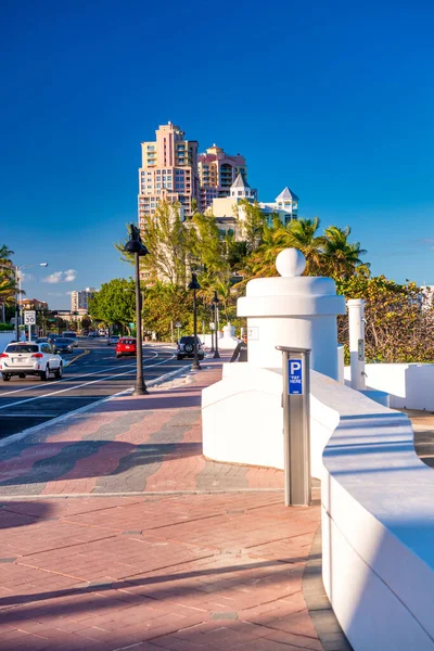 Fort Lauderdale February 2016 Promenáda Podél Oceánu Boulevard Slunečného Zimního — Stock fotografie