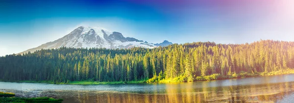 Amazing Sunset Panoramic View Mount Rainier Summer Season Washington Usa — Stock Photo, Image