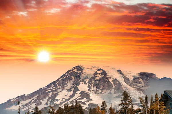 Increíble Vista Panorámica Atardecer Del Monte Rainier Temporada Verano Washington — Foto de Stock