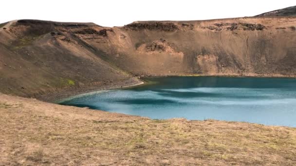 Cratera do Lago Krafla na temporada de verão, Islândia — Vídeo de Stock