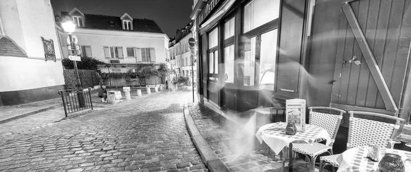 Paris França Junho 2014 Turistas Desfrutam Vida Cidade Montmartre Uma — Fotografia de Stock