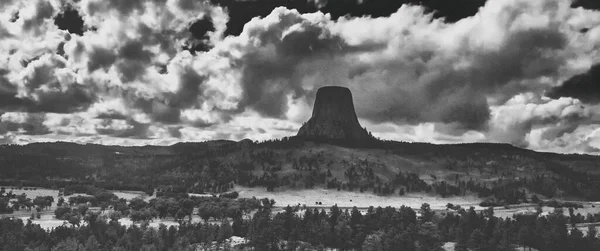 Teufelsturm Nationaldenkmal Und Umgebende Landschaft Der Sommersaison Schöne Luftaufnahme Einem — Stockfoto