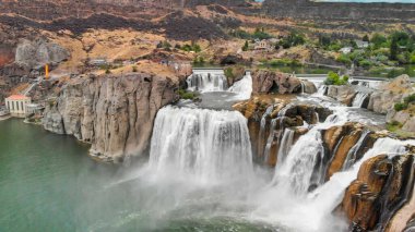 Shoshone Falls 'un ya da Snake River, Idaho, ABD ile Niagara' nın muhteşem hava manzarası.