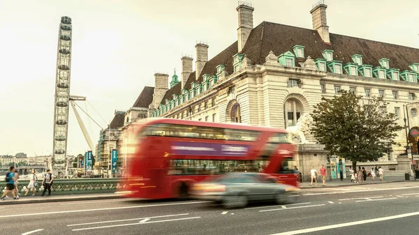 Londres Junho 2015 Autocarro Vermelho Dois Andares Longo Das Ruas — Fotografia de Stock