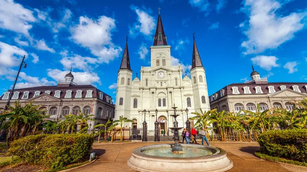 Novos Orleans Janeiro 2016 Turistas Jackson Square French Quarter Cidade — Fotografia de Stock