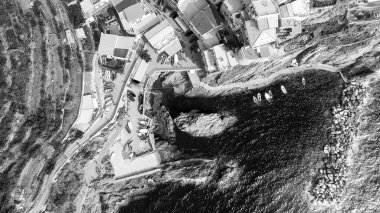 Cinque Terre renkli binaların yukarıdan görünüşü - Beş Diyar, İtalya.