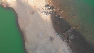 İtalya 'nın Elba Adası' ndaki Terranera Sahili 'nin yukarıdan görünüşü
