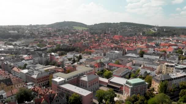 Bamberg im Sommer, Deutschland. Blick von der Drohne — Stockvideo