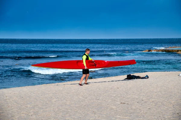 Bondi Beach Srpen 2018 Surfař Připraven Vyrazit Vody — Stock fotografie