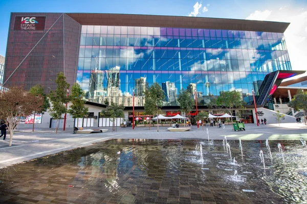 Sydney August 2018 Buildings Tourists Darling Harbour Beautiful Day — Stock Photo, Image