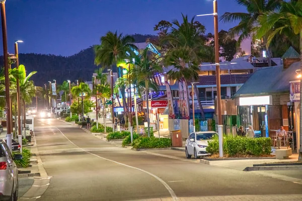 Airlie Beach Austrália Agosto 2018 Ruas Cidade Longo Mar Noite — Fotografia de Stock