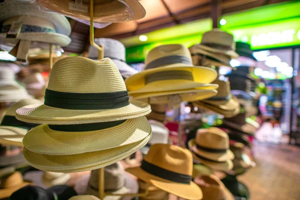 Coleção Chapéus Palha Uma Loja — Fotografia de Stock